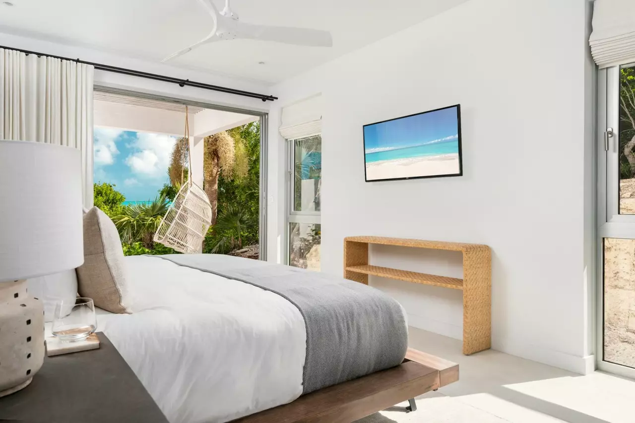 Bristol Bliss - Luxury Caribbean Villa in Turks and Caicos, photo 10 of 15