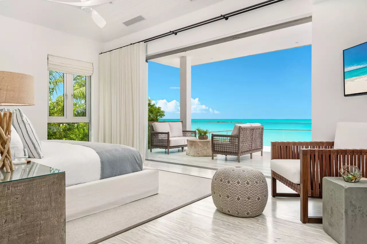 Bristol Bliss - Luxury Caribbean Villa in Turks and Caicos, photo 7 of 15