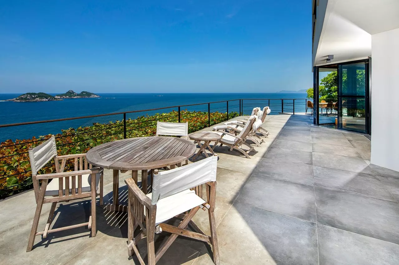 Villa Pedro in Latin America, photo 16 of 43