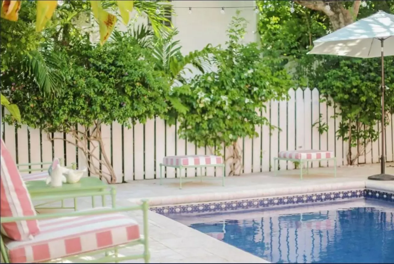 Strawberry House in Bahamas, photo 37 of 43