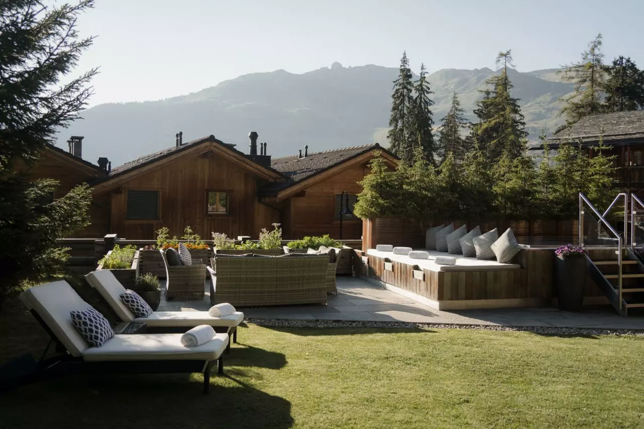 The Lodge in Swiss Alps, photo 34 of 41