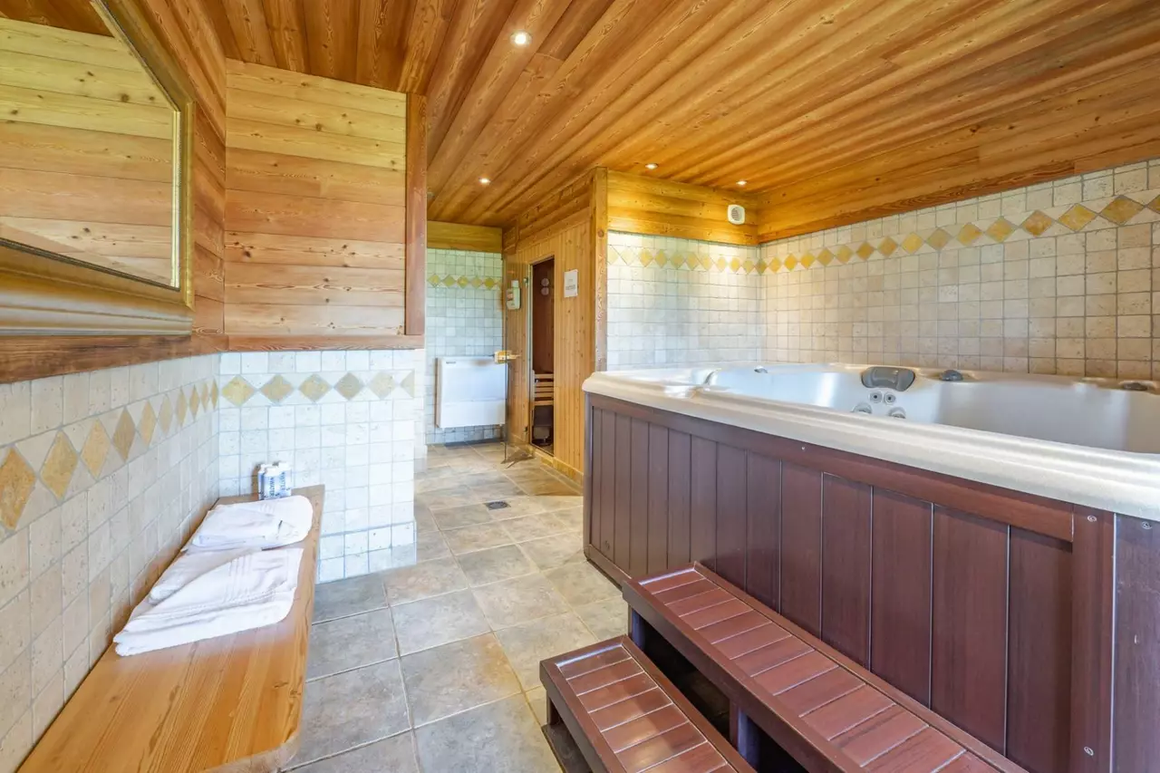 Chalet Bouquetin in French Alps, photo 17 of 20