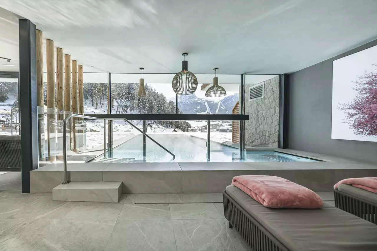 Chalet Sella Ronda in Italian Alps, photo 40 of 43
