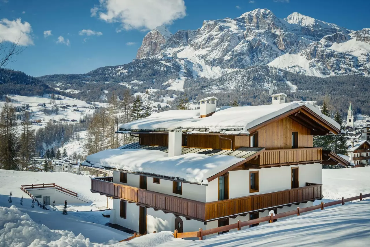 Luca Venturini Estate in Italian Alps, photo 12 of 34