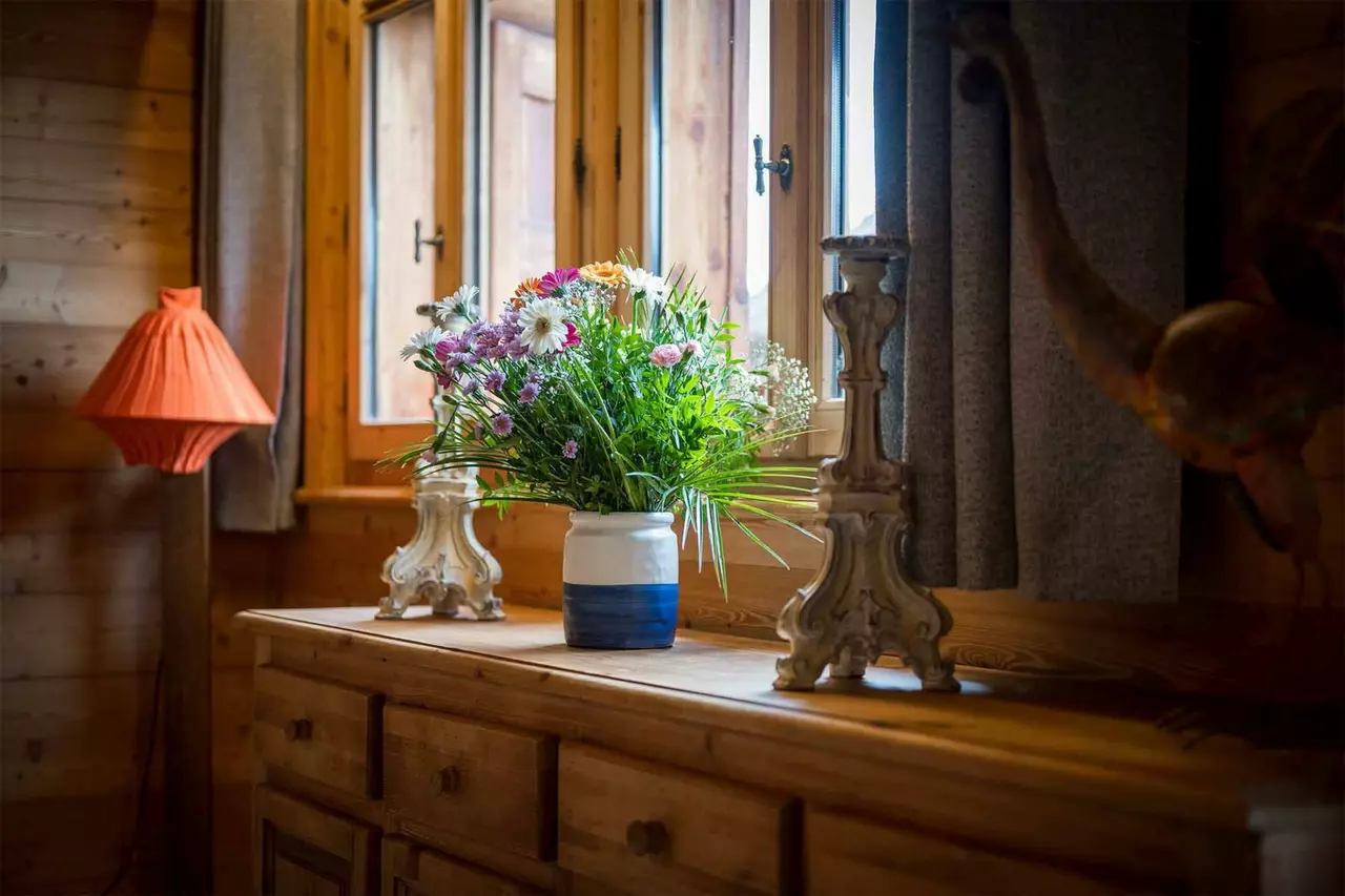 Chalet La Chapelle in French Alps, photo 10 of 23
