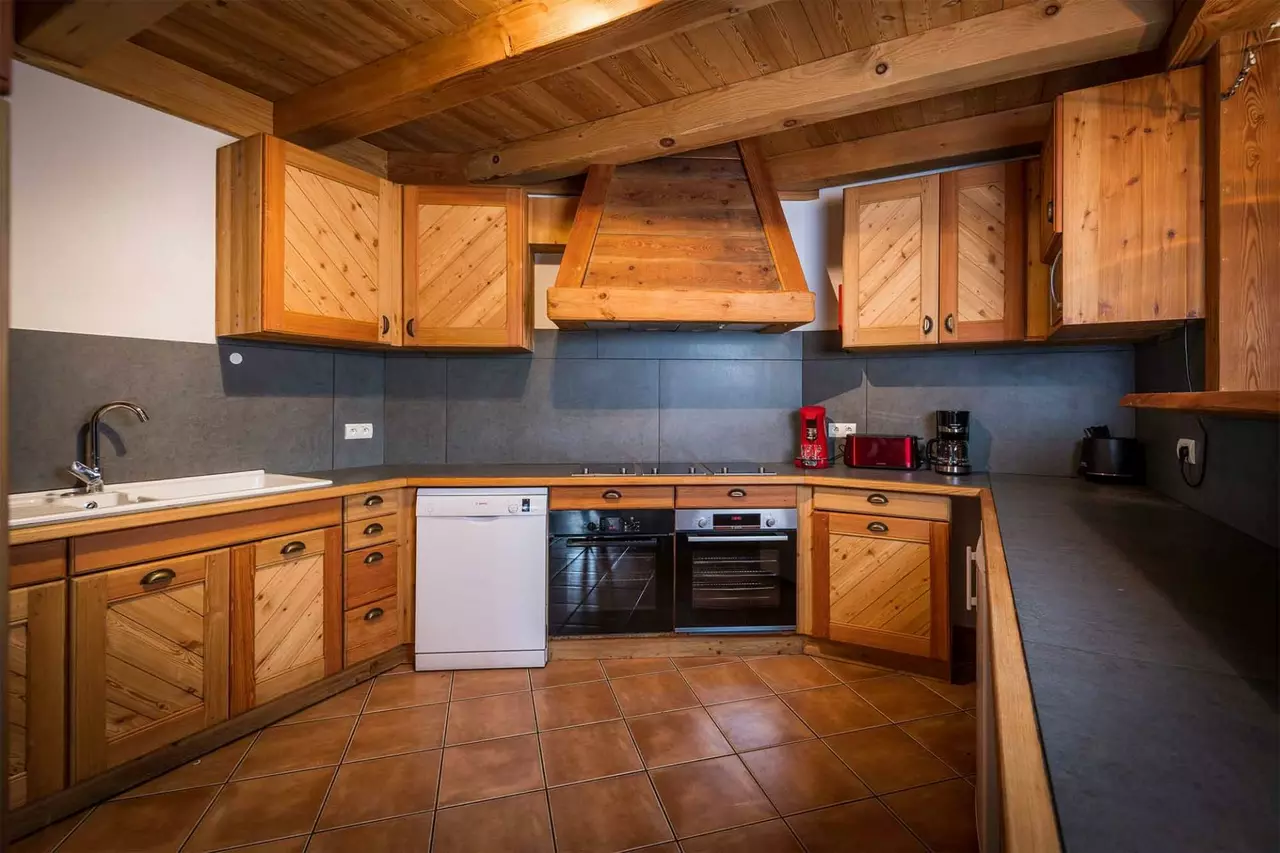Chalet La Chapelle in French Alps, photo 4 of 23