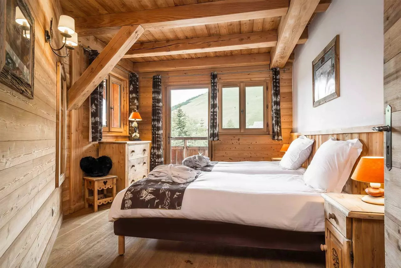 Chalet La Chapelle in French Alps, photo 19 of 23