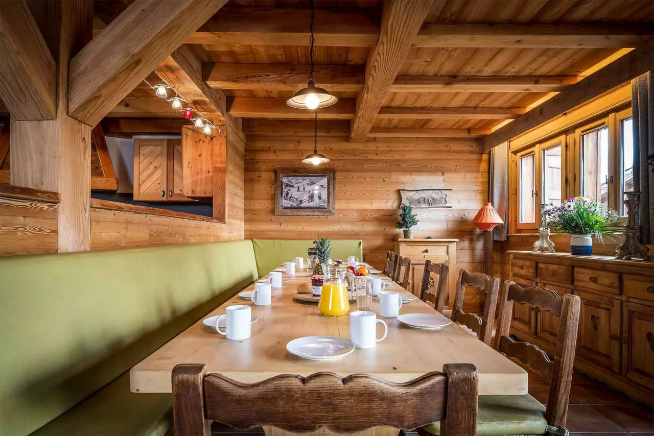 Chalet La Chapelle in French Alps, photo 8 of 23