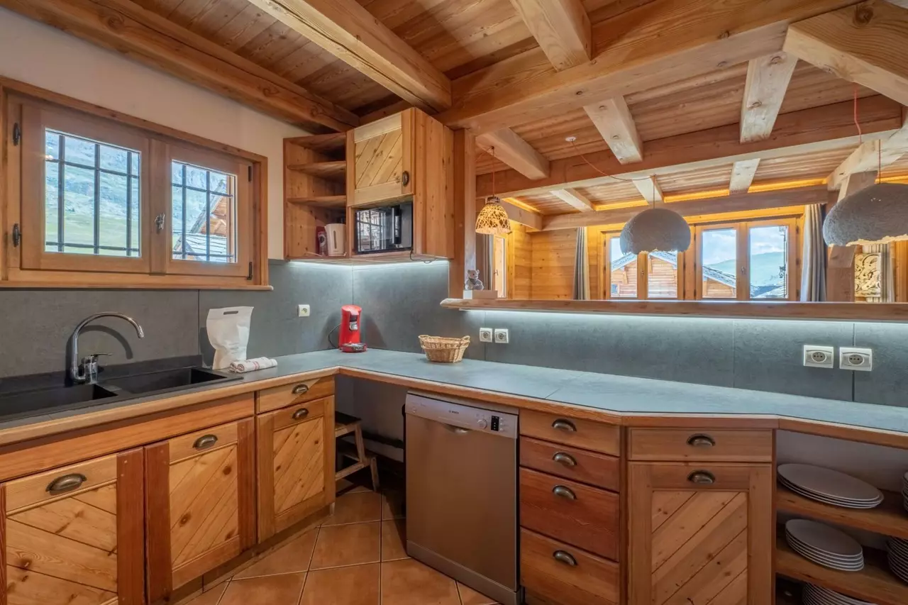 Chalet Loup in French Alps, photo 9 of 18