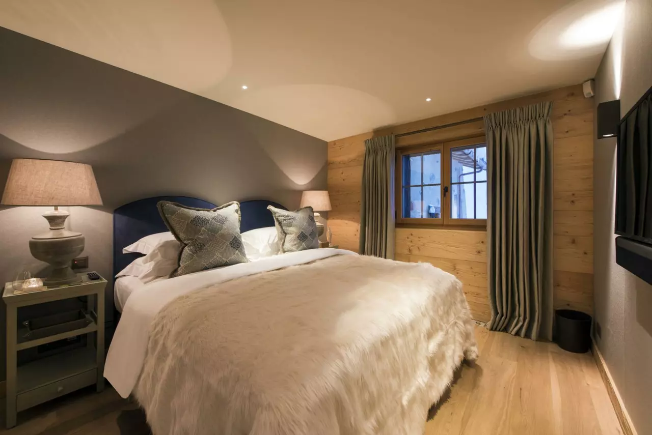 Chalet Chouqui in Swiss Alps, photo 3 of 43