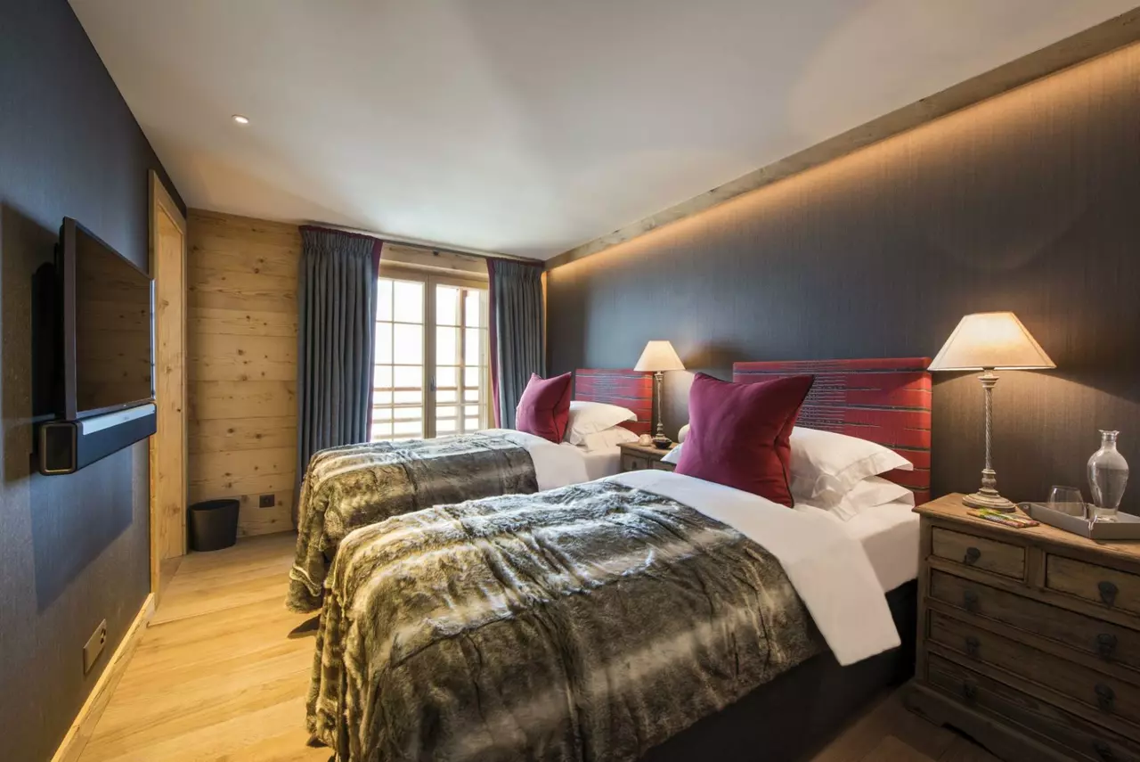 Chalet Chouqui in Swiss Alps, photo 36 of 43