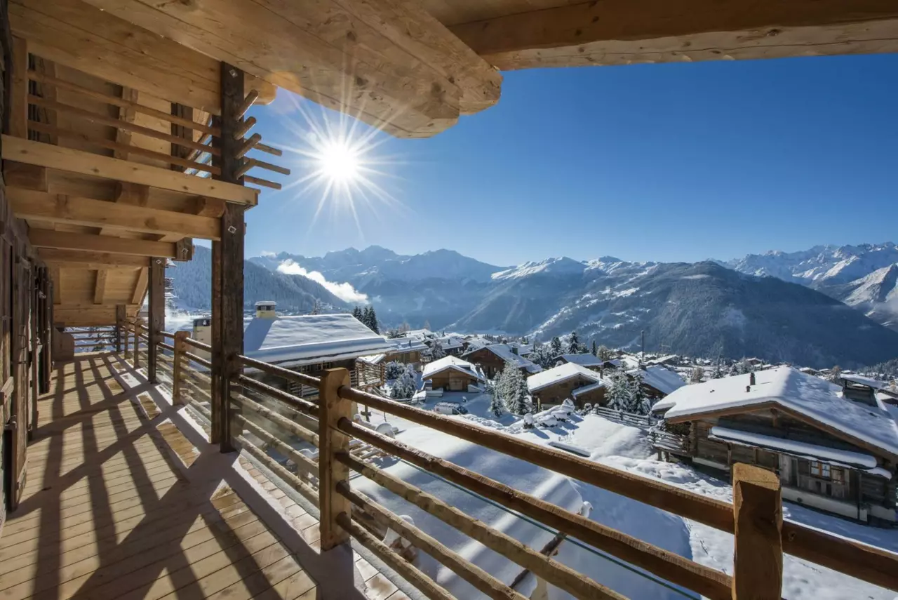 Chalet Chouqui in Swiss Alps, photo 22 of 43
