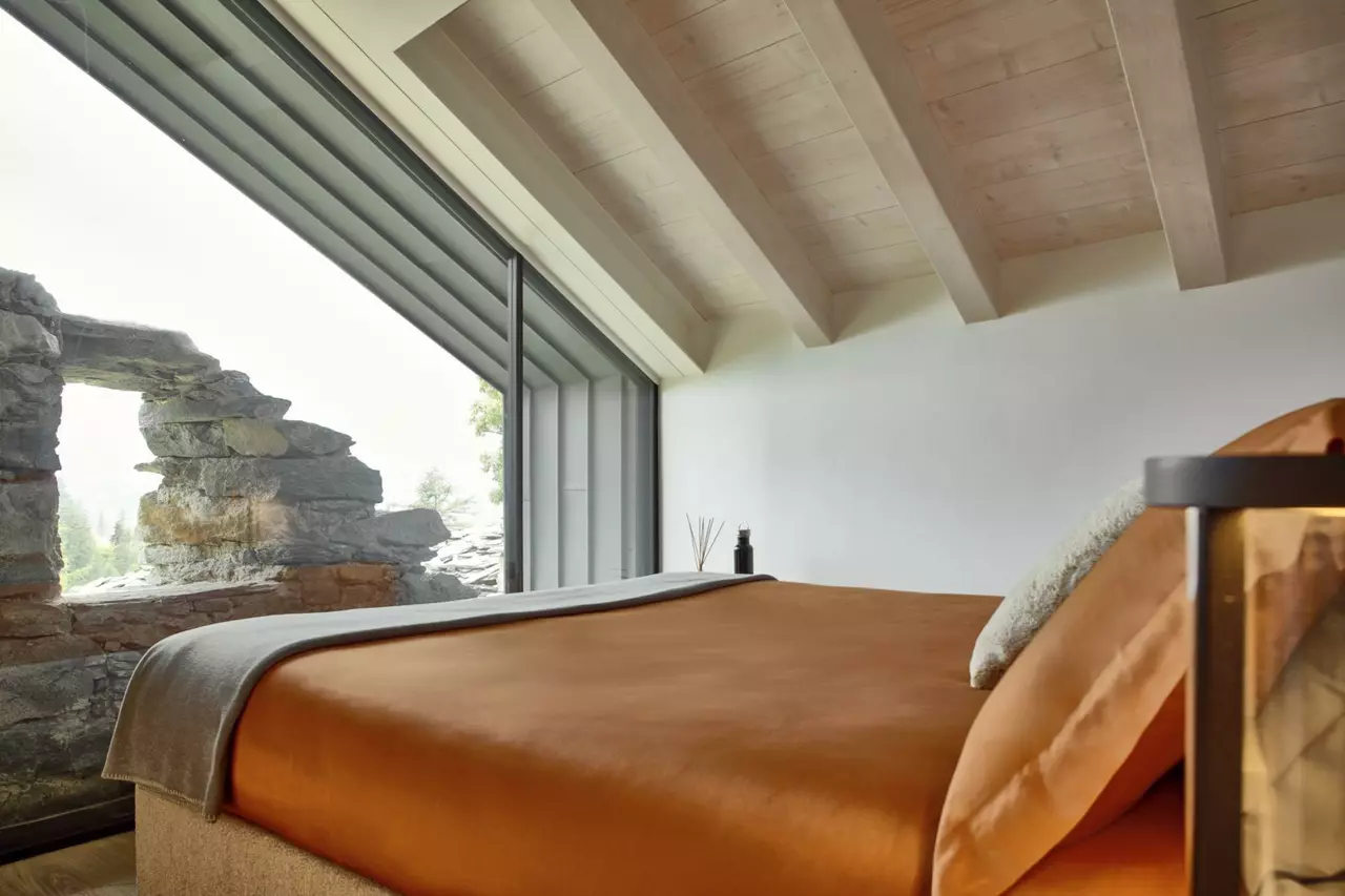 Chalet Heritage in Italian Alps, photo 11 of 26