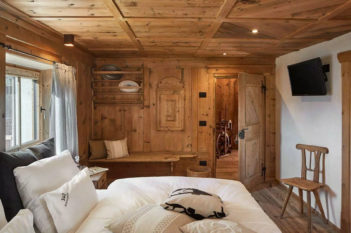 Chalet Sotciastel in Italian Alps, photo 8 of 43