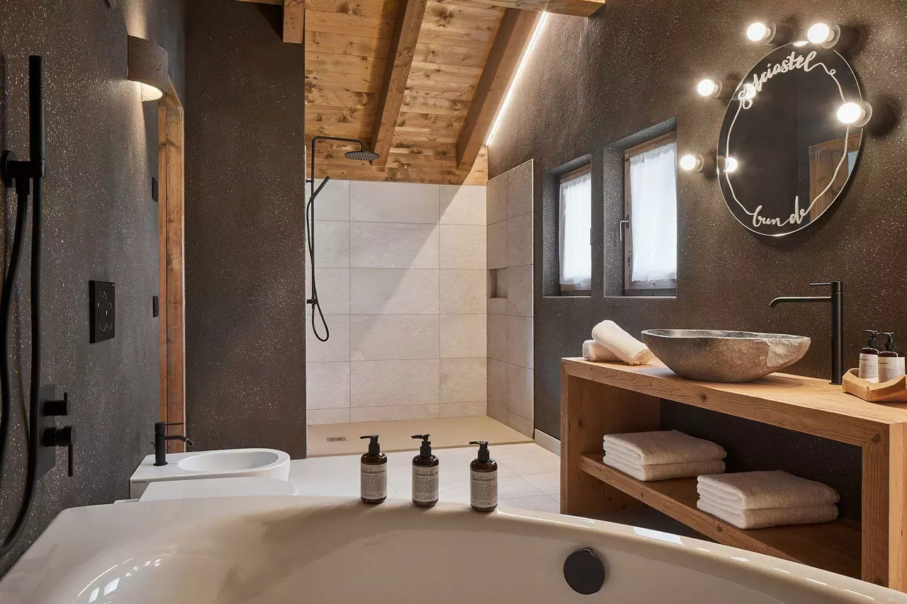 Chalet Sotciastel in Italian Alps, photo 25 of 43