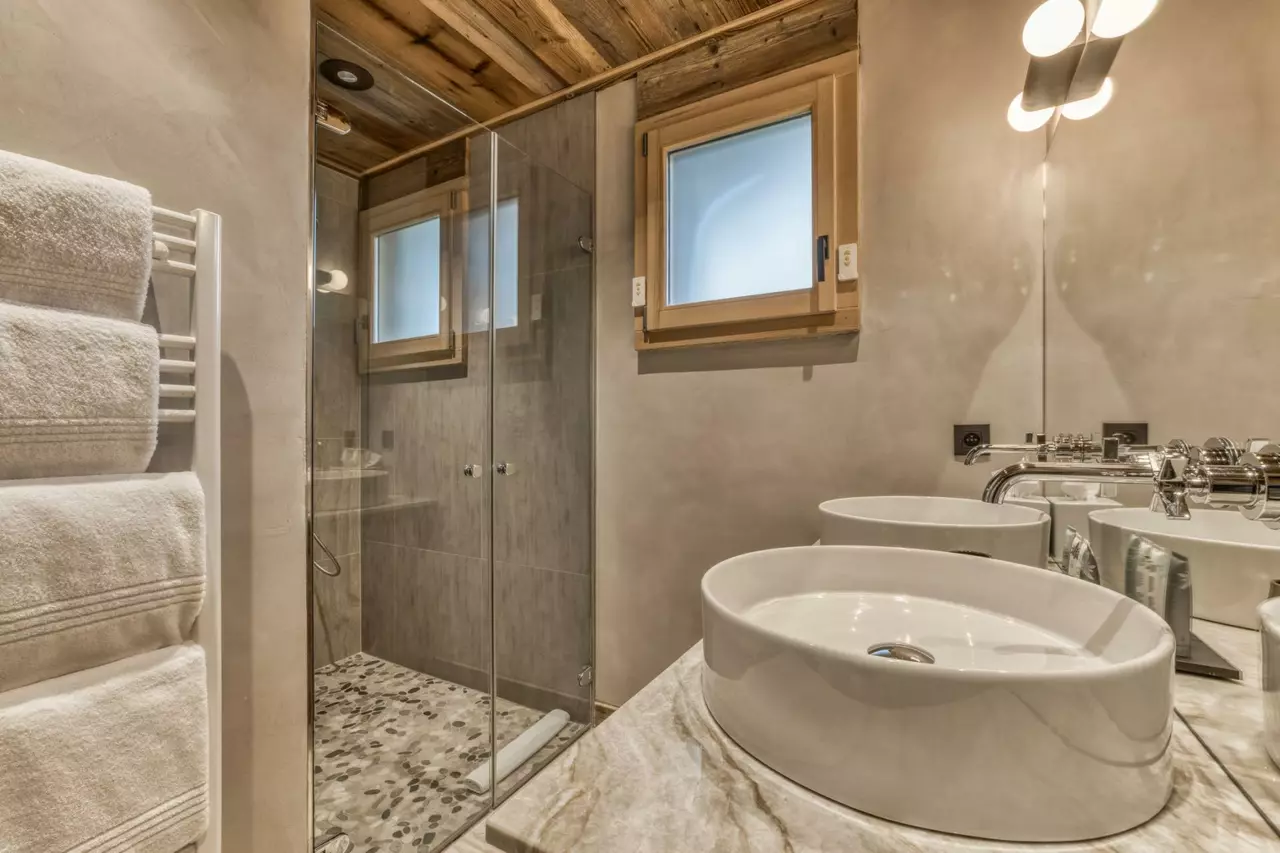 Chalet White Fox in French Alps, photo 14 of 21