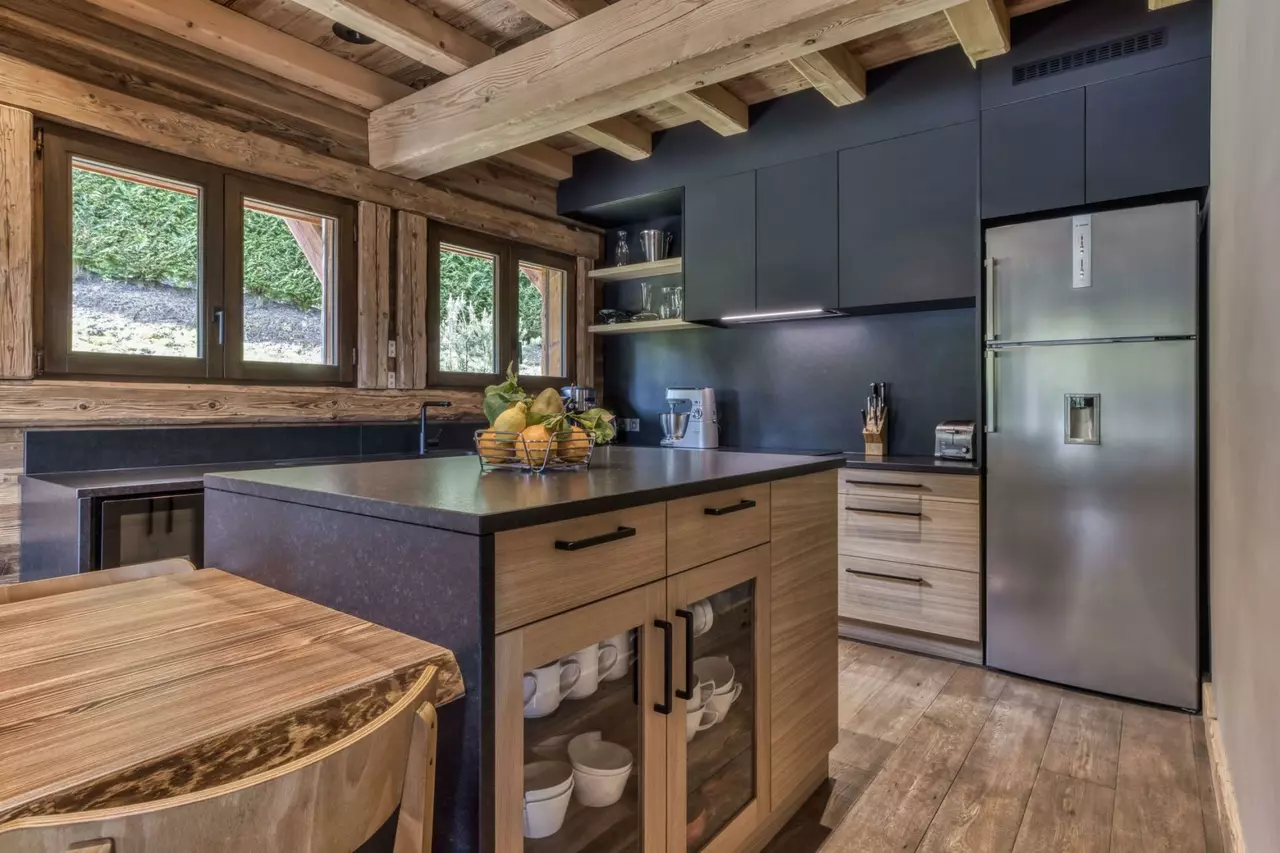 Chalet Silver Fox in French Alps, photo 16 of 25