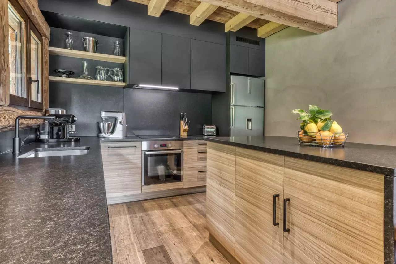 Chalet Silver Fox in French Alps, photo 18 of 25