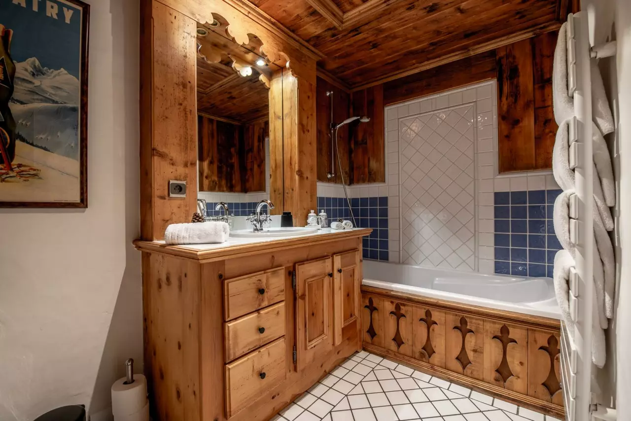 Chalet Alaska in French Alps, photo 26 of 29