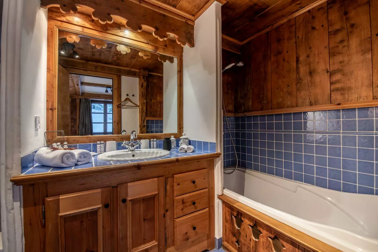 Chalet Alaska in French Alps, photo 19 of 29
