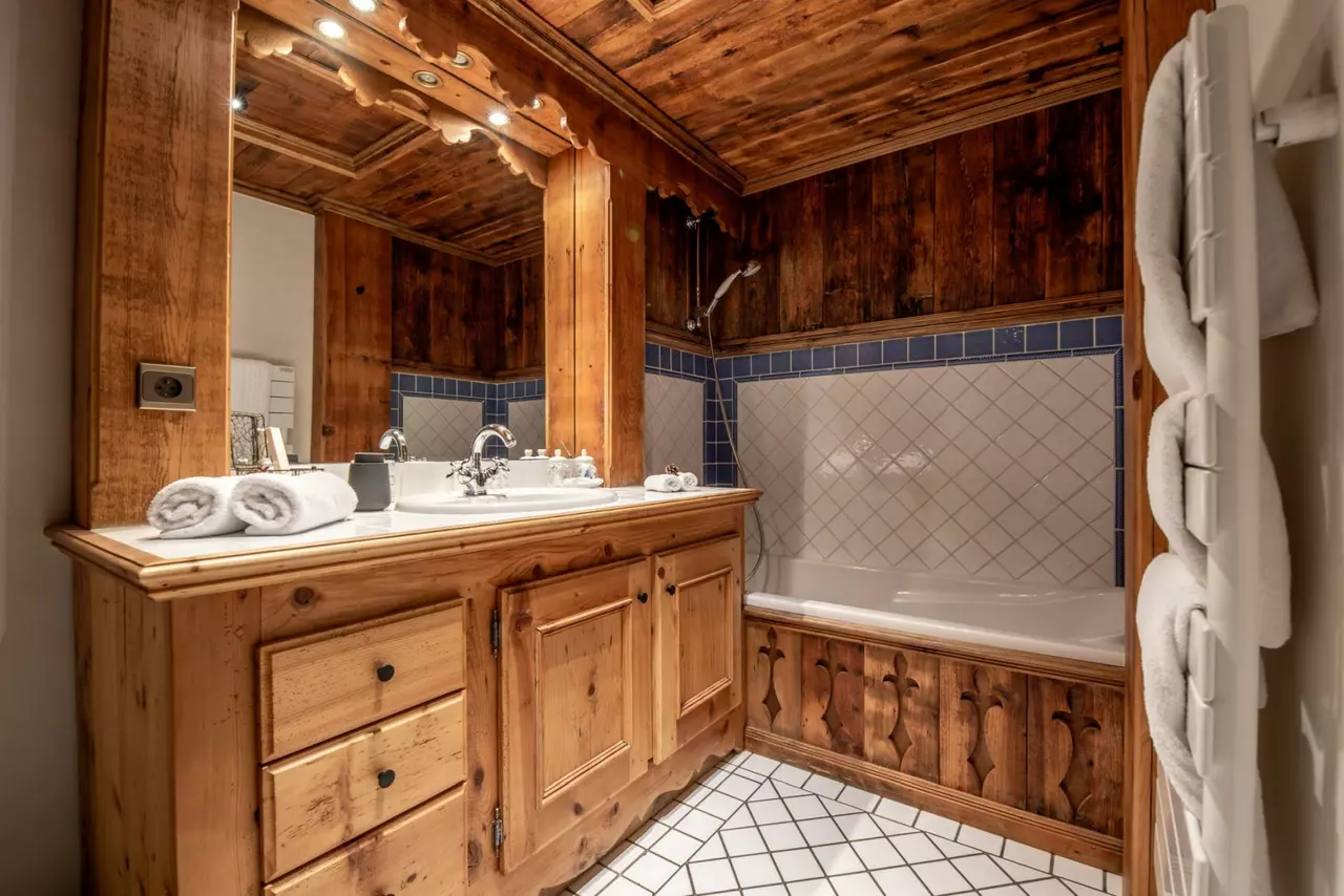 Chalet Alaska in French Alps, photo 6 of 29