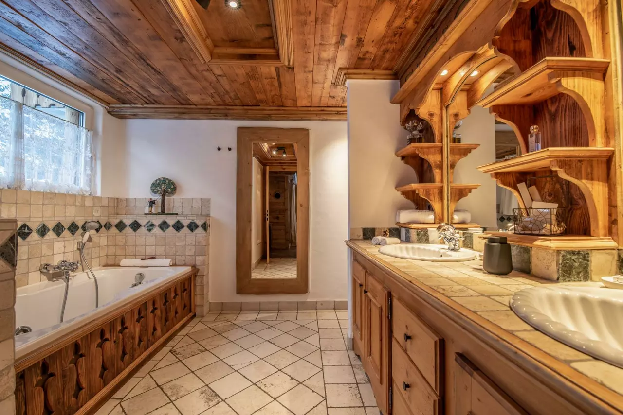 Chalet Alaska in French Alps, photo 22 of 29