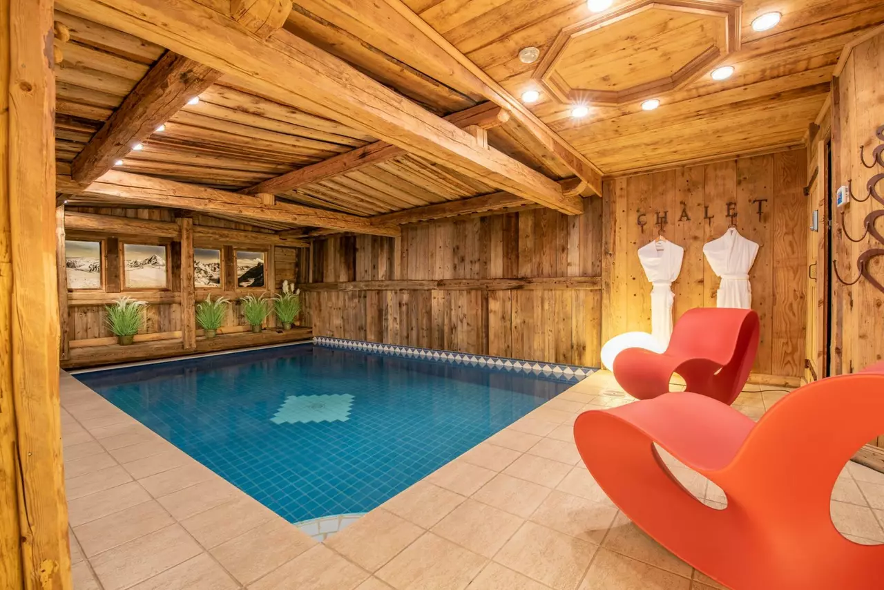 Chalet Alaska in French Alps, photo 10 of 29