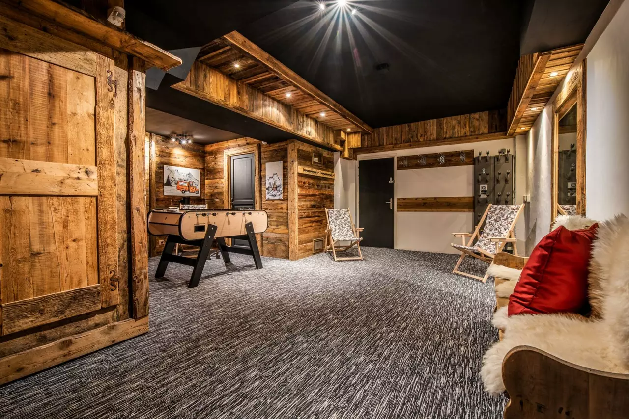 Chalet Alaska in French Alps, photo 8 of 29