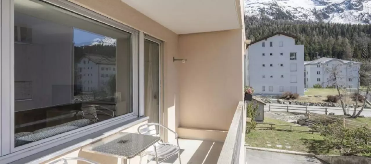 Sper L'Ova 16 in Swiss Alps, photo 3 of 17