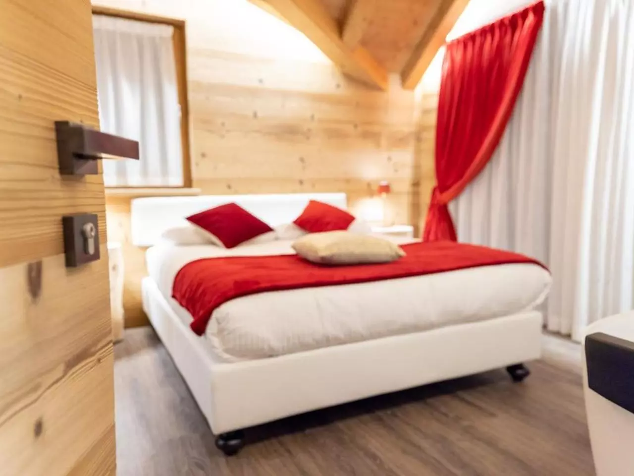 Chalet Uno in Italian Alps, photo 8 of 42