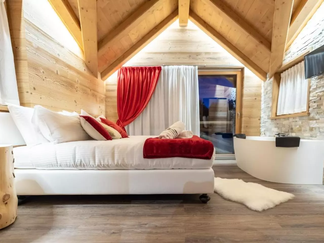 Chalet Uno in Italian Alps, photo 28 of 42