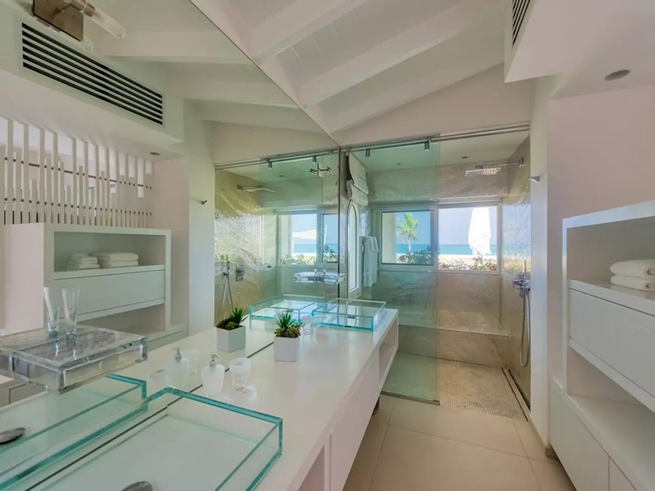 Villa C’est La Vie in Other Caribbean Islands, photo 5 of 43