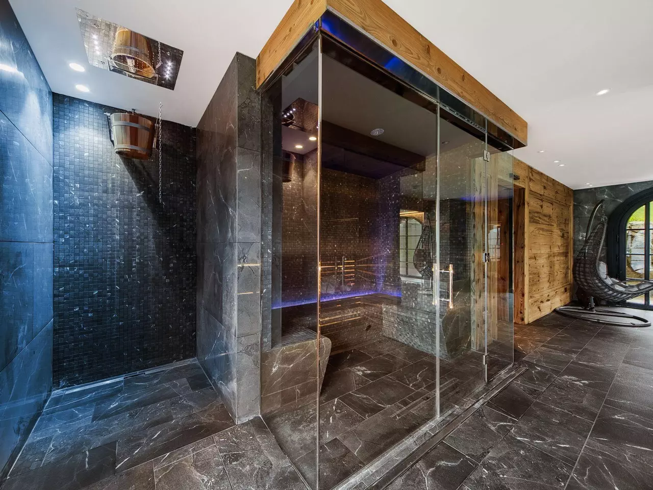 Chalet La Fenice in Italian Alps, photo 11 of 40