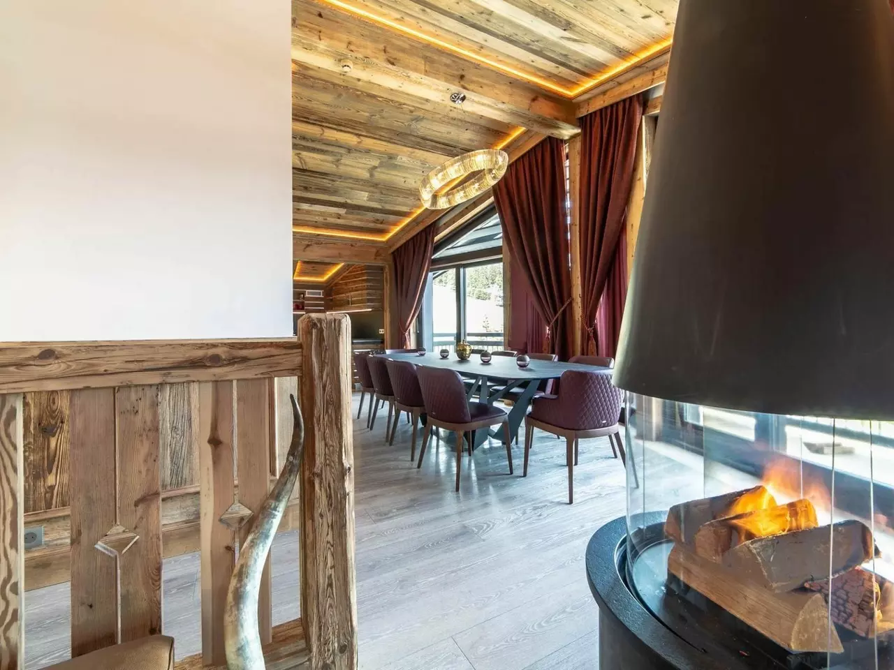 Chalet Bordeaux in French Alps, photo 18 of 19