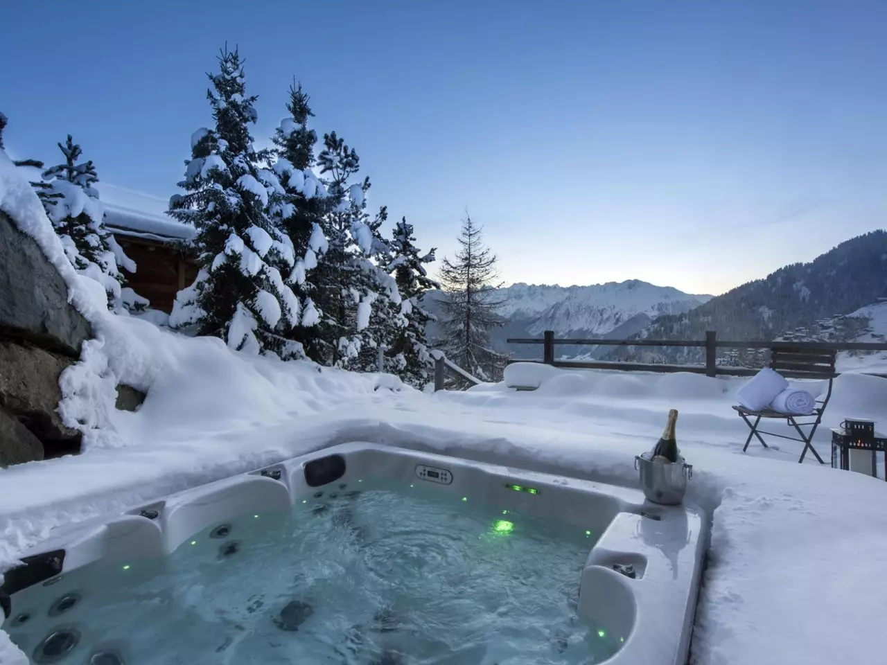 Chalet Rock in Swiss Alps, photo 10 of 19