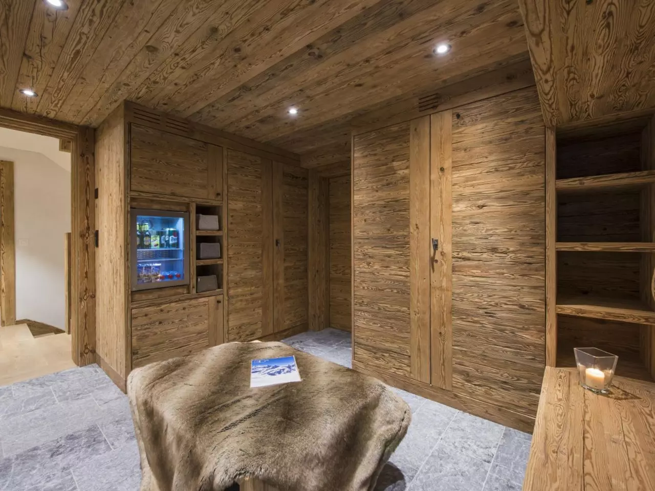 Chalet La Vigne in Swiss Alps, photo 19 of 22