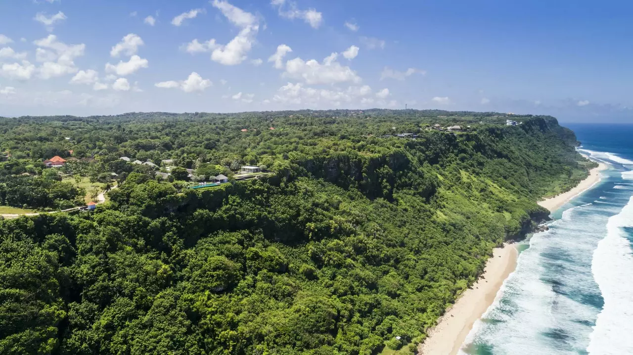 Uluwatu Estate in Asia & Middle East, photo 13 of 36