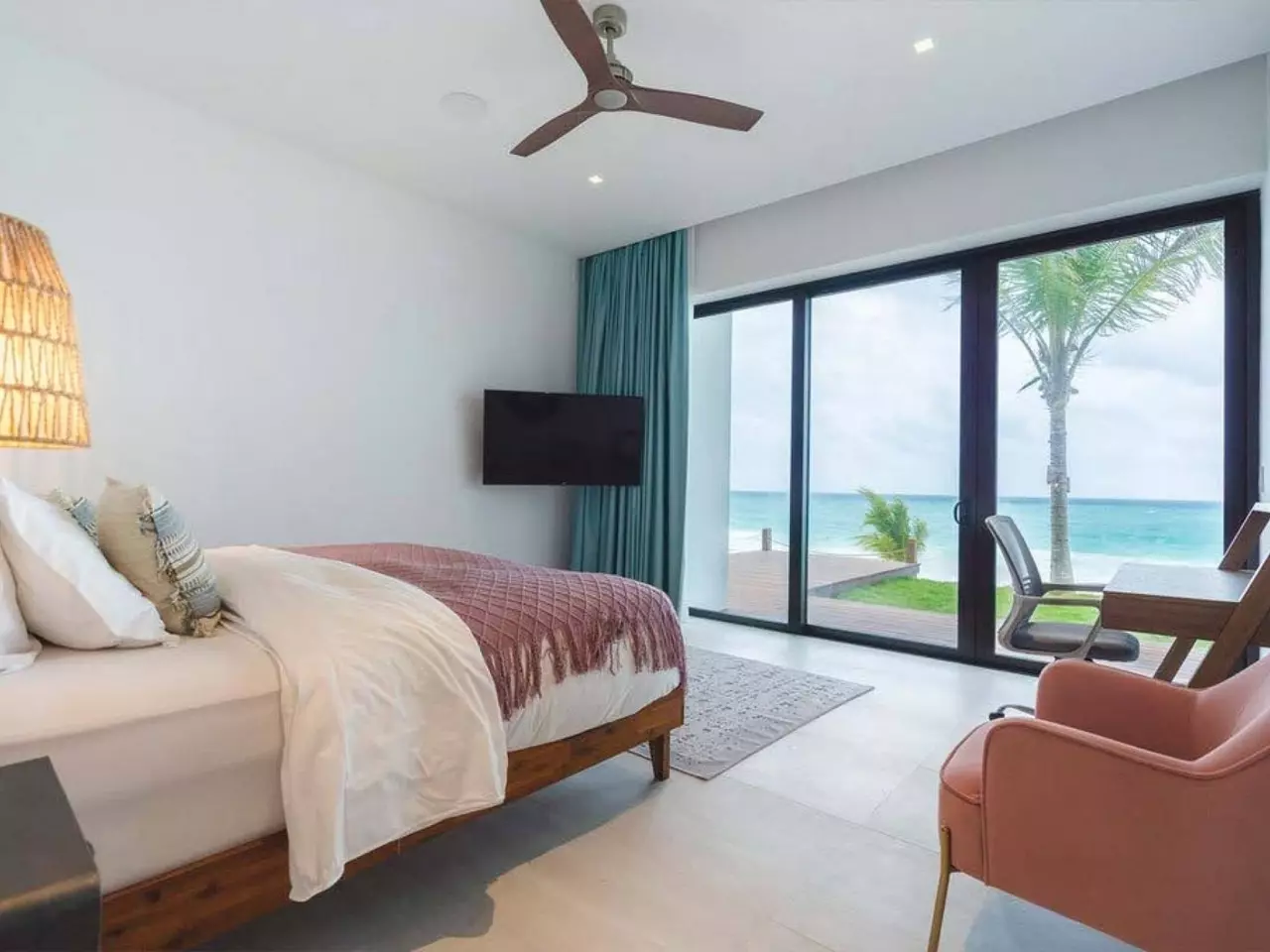 Modern House in Bahamas, photo 24 of 32