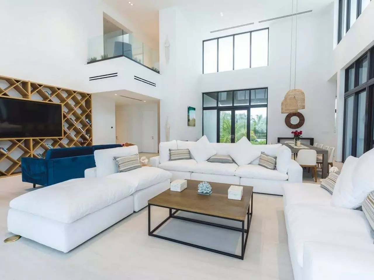 Modern House in Bahamas, photo 28 of 32