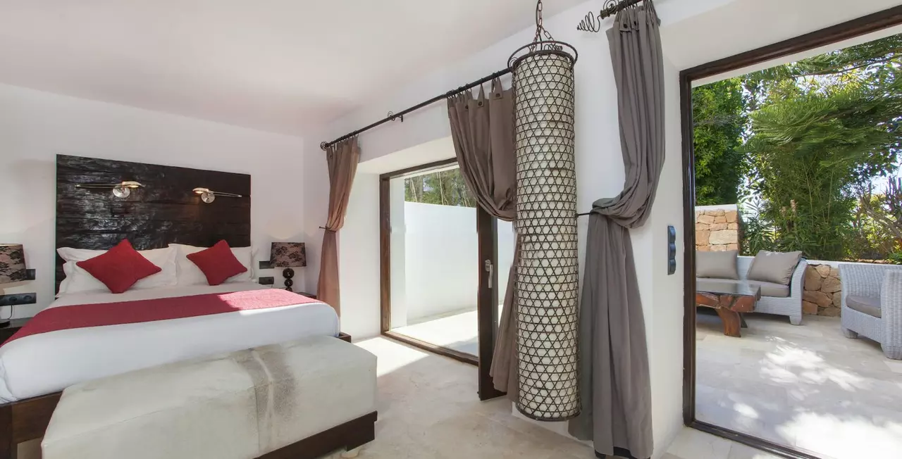 Villa Nirvana in Ibiza, photo 13 of 27