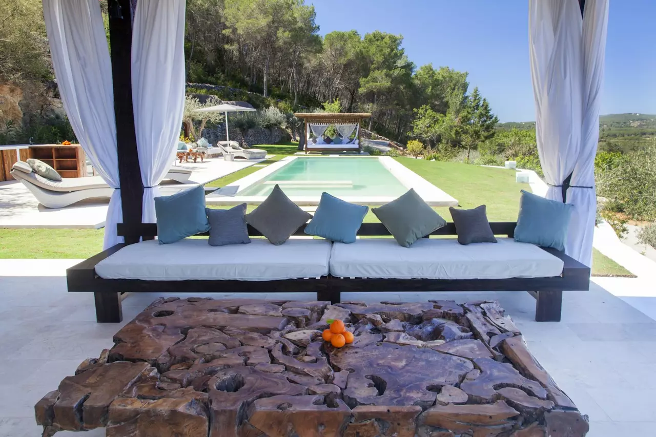 Villa Nirvana in Ibiza, photo 7 of 27