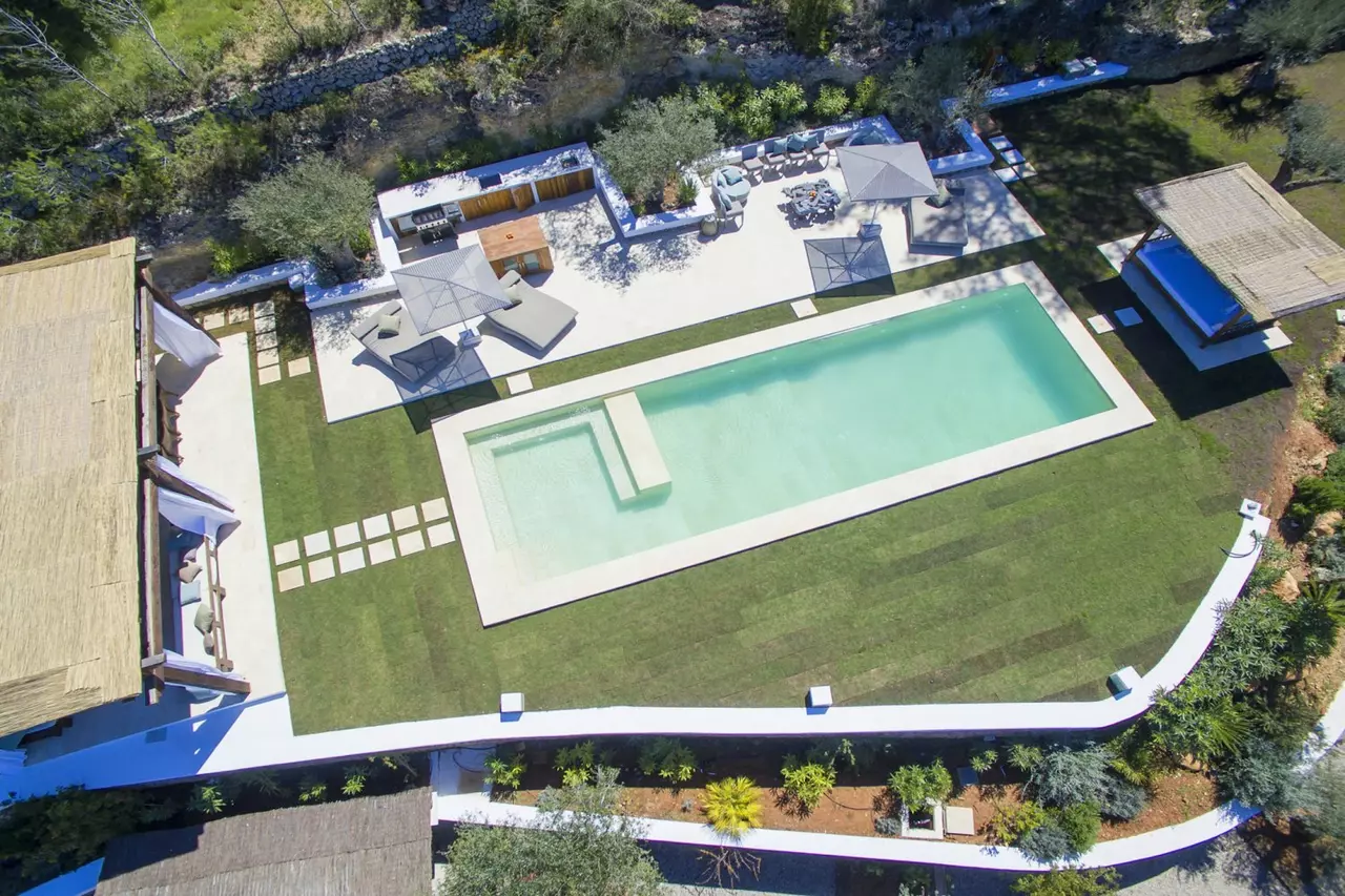 Villa Nirvana in Ibiza, photo 9 of 27