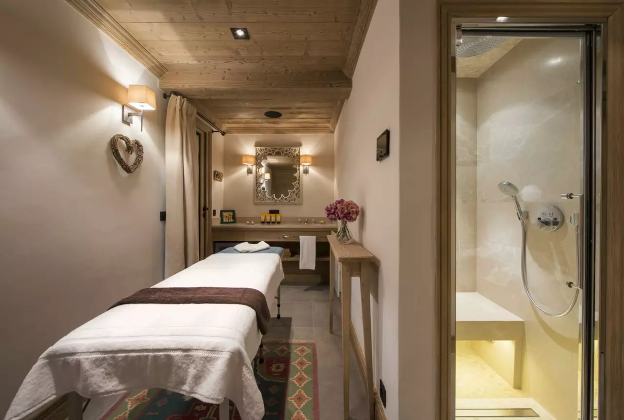 Chalet Valentine in French Alps, photo 28 of 29