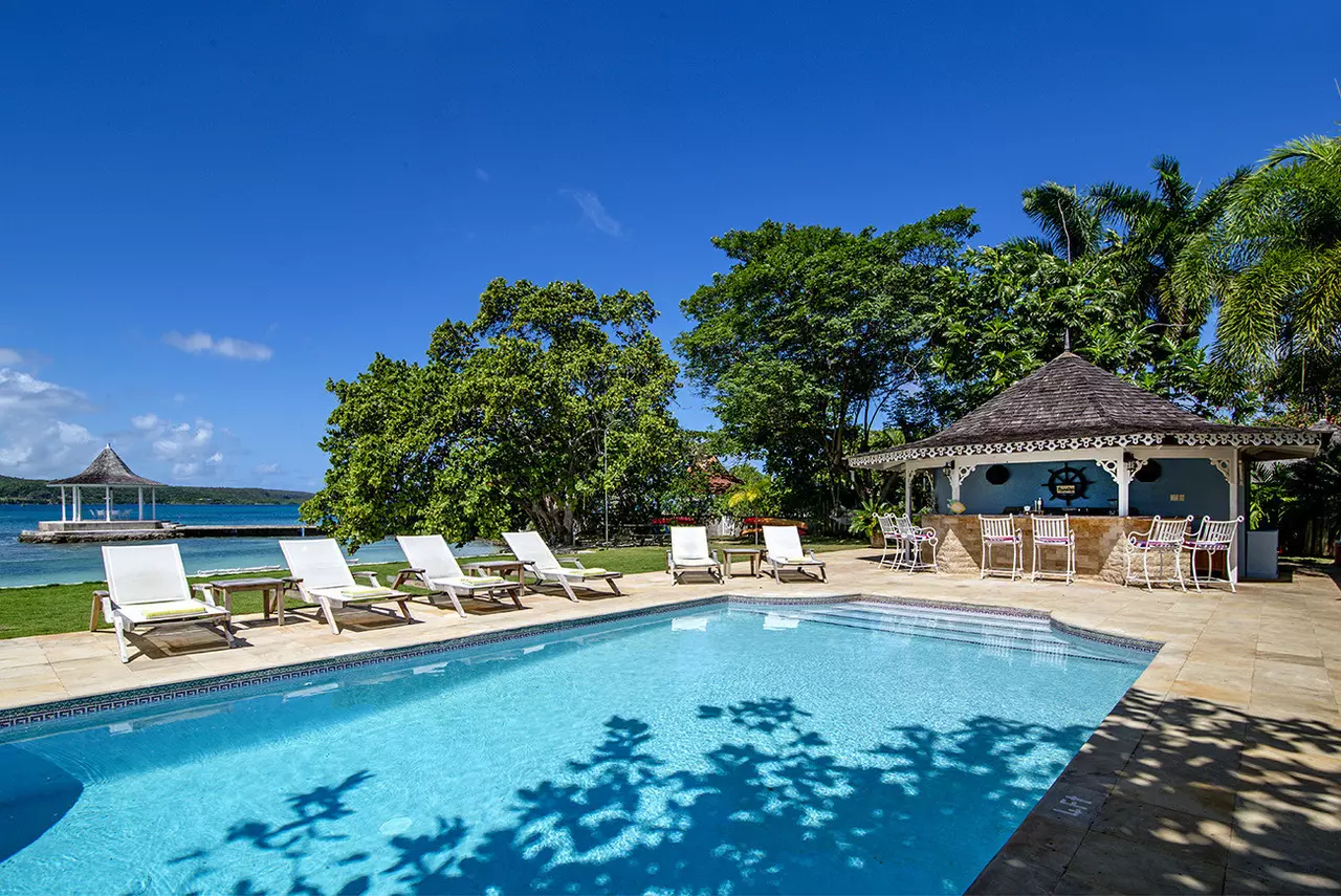 A Summer Place on the Beach in Other Caribbean Islands, photo 24 of 30