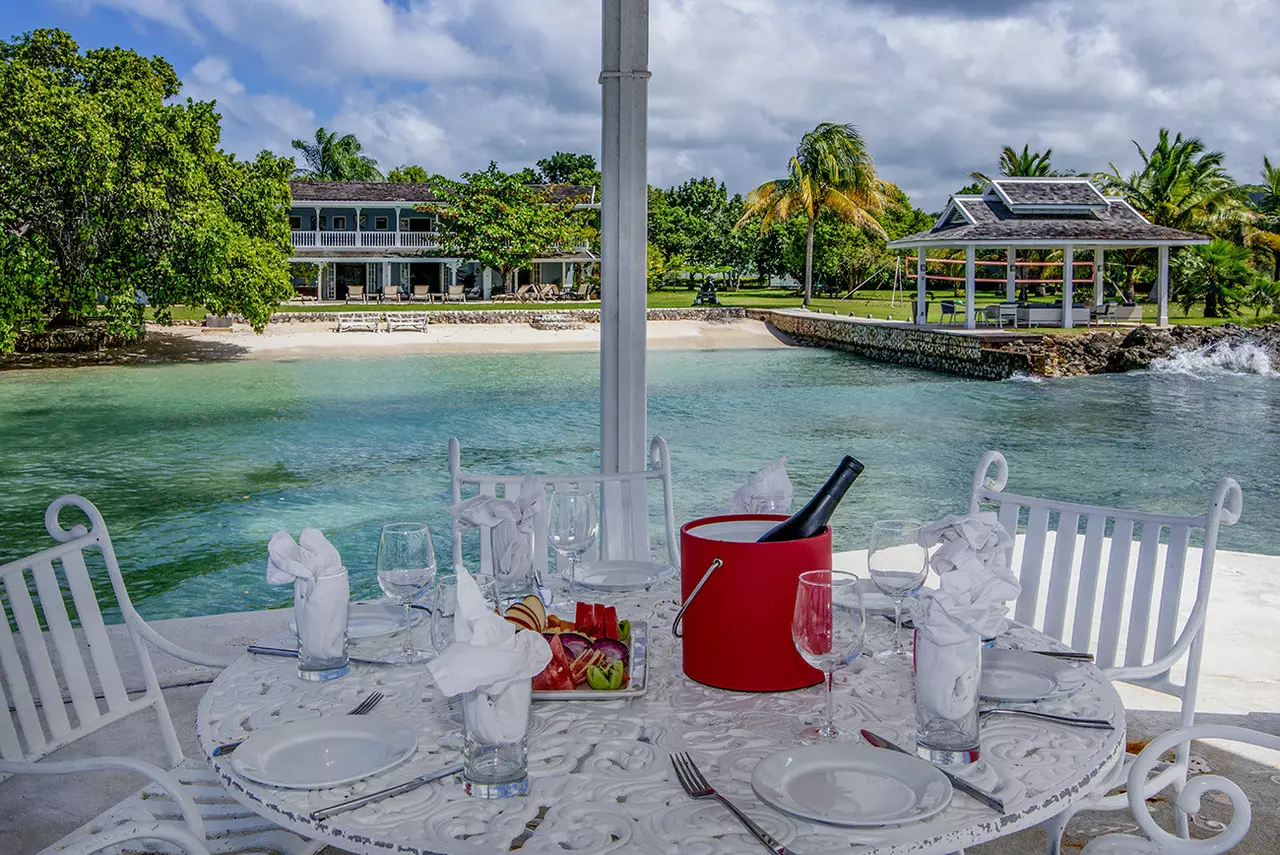 A Summer Place on the Beach in Other Caribbean Islands, photo 25 of 30