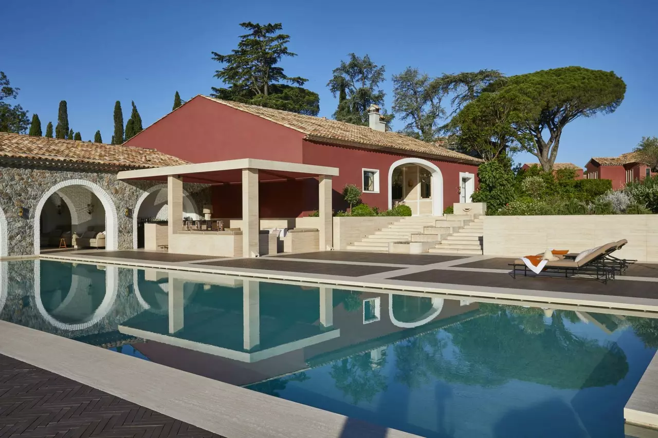 Chateau Saint-Maur in Saint-Tropez, photo 19 of 37