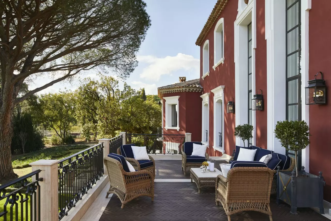 Chateau Saint-Maur in Saint-Tropez, photo 13 of 37