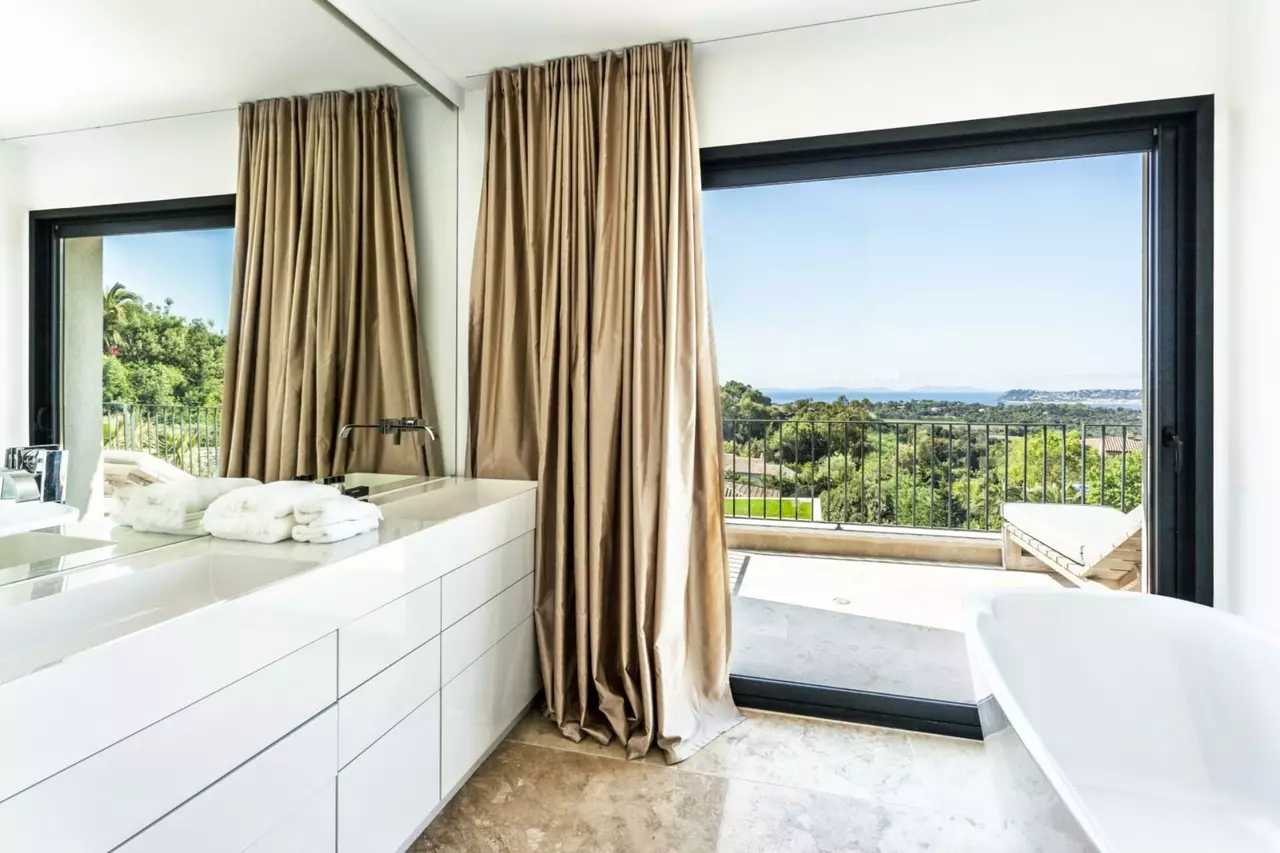 Colibri 5 Villa in Saint-Tropez, photo 15 of 22
