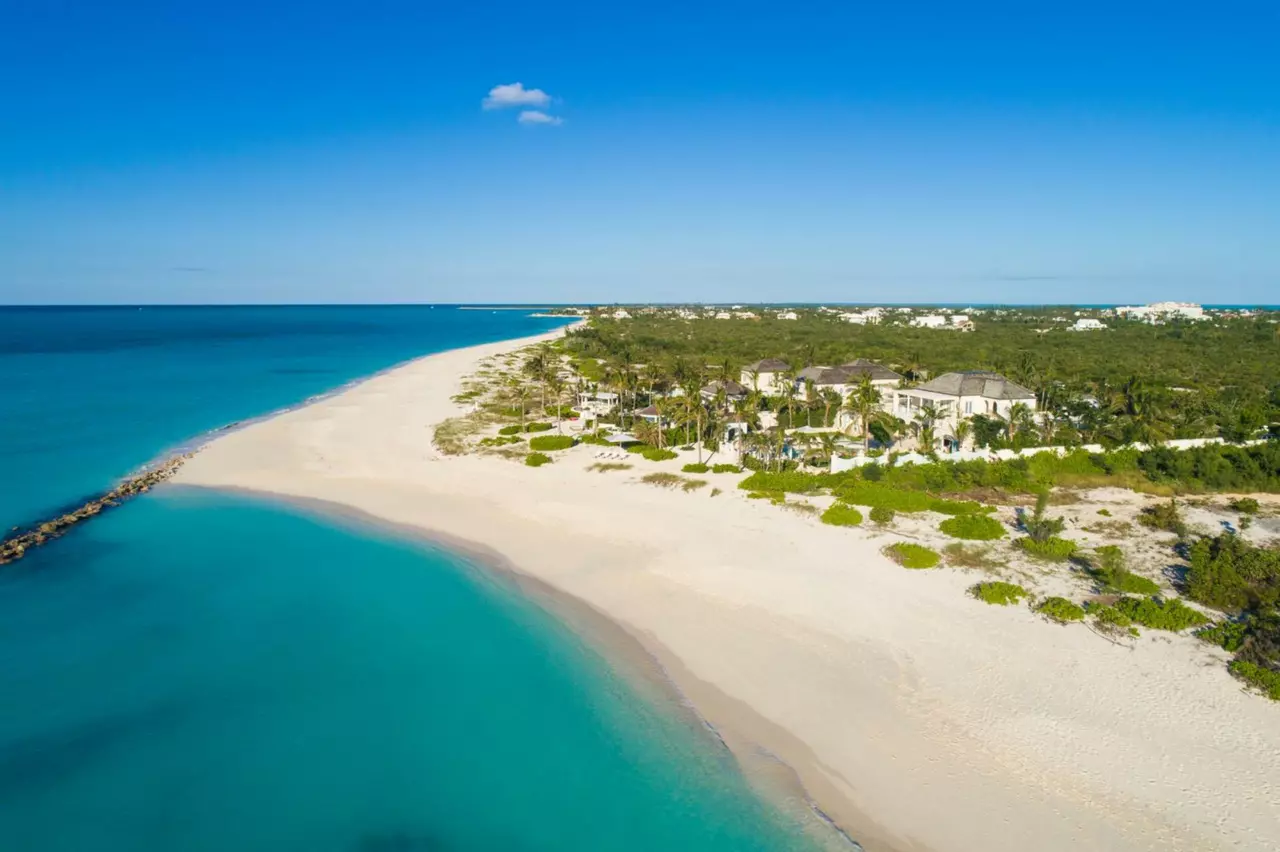 Coral Pavilion Villa in Turks and Caicos, photo 13 of 33
