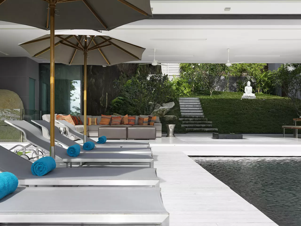 Villa for 12 Guests in Kamala in Phuket & Andaman Coast, photo 10 of 30